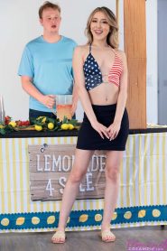 [18+] Squeezing Stepmoms Lemons (2025) HDRip [Hindi] MomWants Creampie Originals 720p.mkv